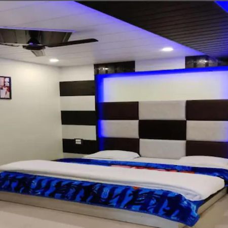 Oak Wood Homestay Banikhet Dalhousie Ngoại thất bức ảnh