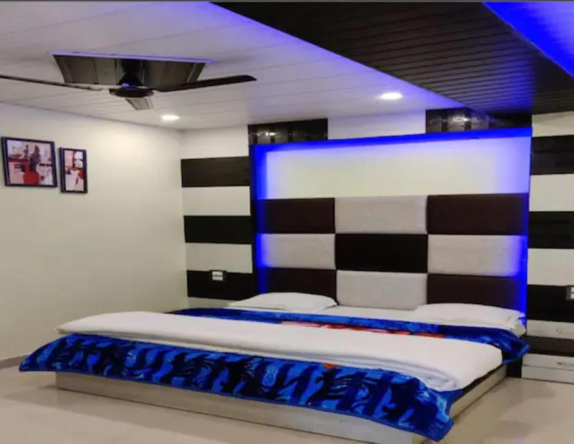 Oak Wood Homestay Banikhet Dalhousie Ngoại thất bức ảnh