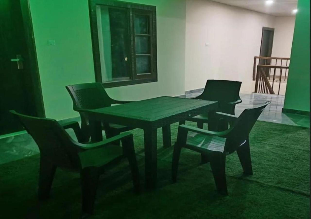Oak Wood Homestay Banikhet Dalhousie Ngoại thất bức ảnh