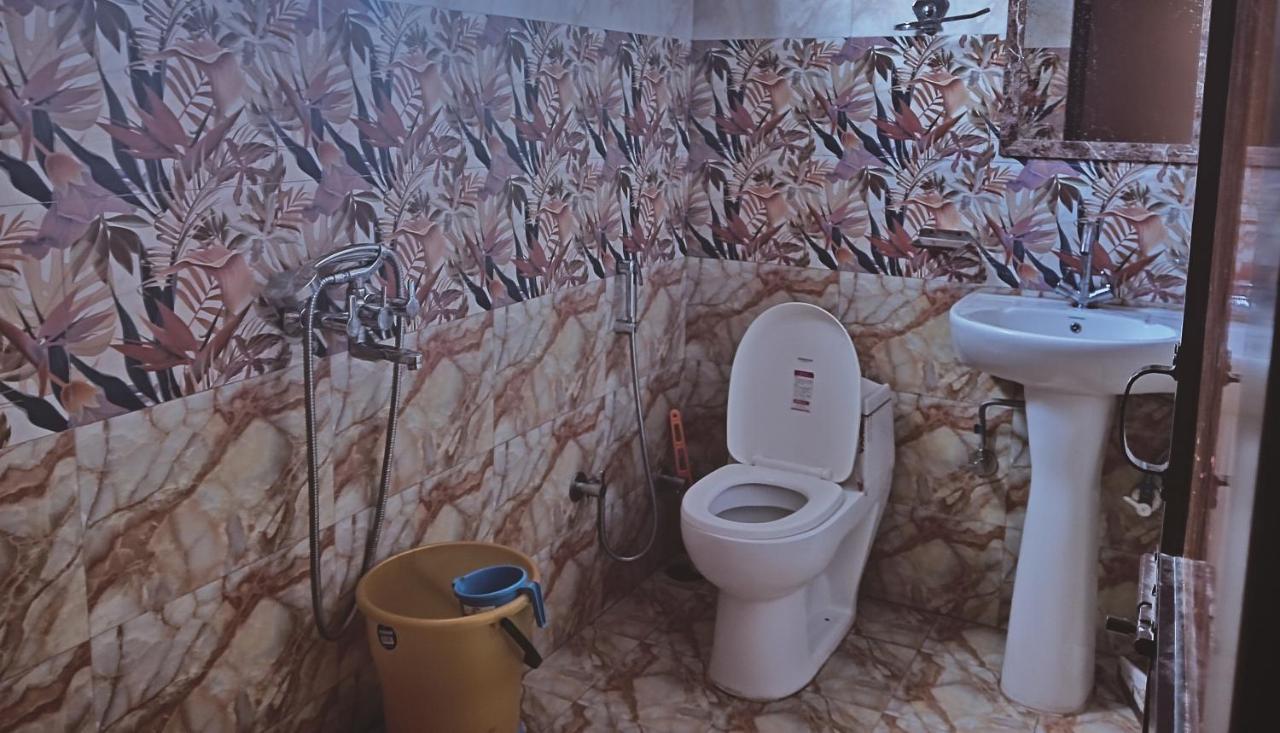 Oak Wood Homestay Banikhet Dalhousie Ngoại thất bức ảnh